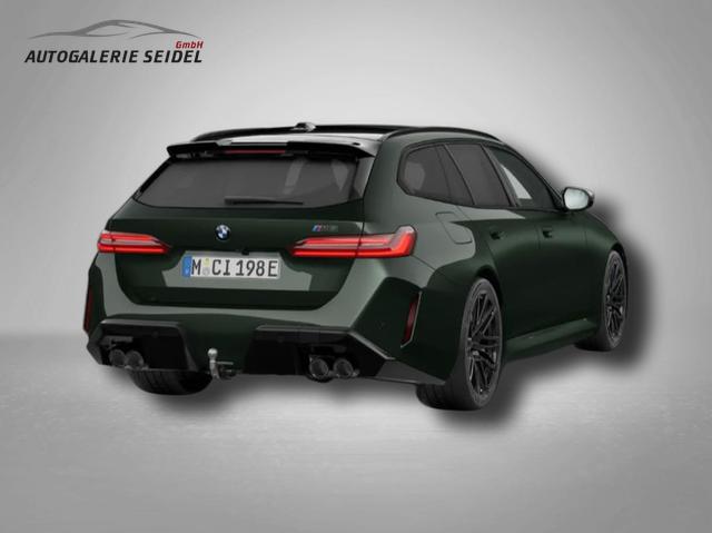 BMW M5 M 4.4 V8 Plug in Hybrid 8-Gang Steptronic 