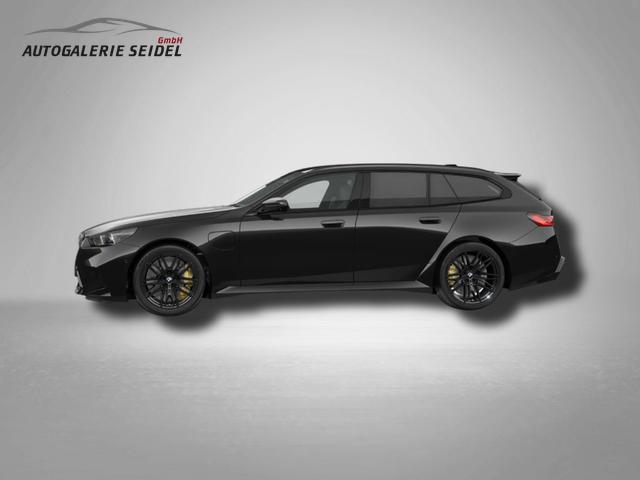 BMW M5 M 4.4 V8 Plug in Hybrid 8-Gang Steptronic 