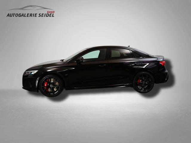 Audi RS3 2.5 TFSI 7-Gang S tronic quattro 
