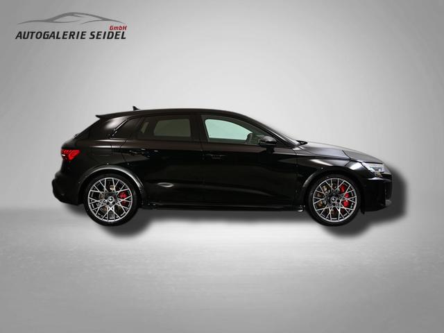 Audi RS3 Sportback 2.5 TFSI 7-Gang S tronic quattro 
