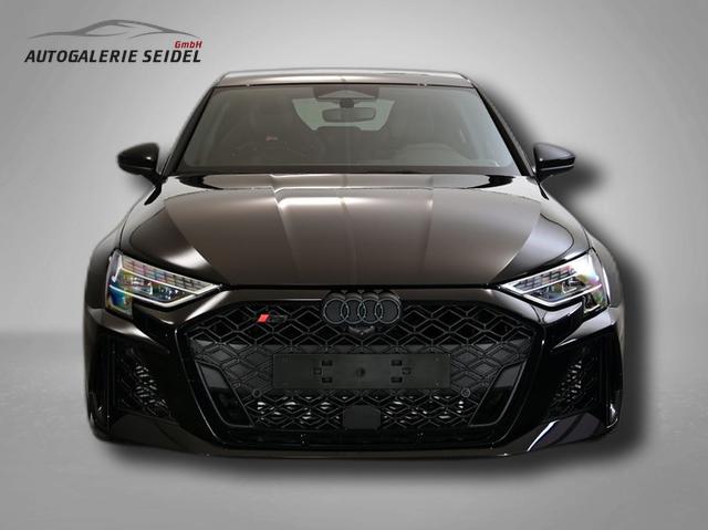Audi RS3 Sportback 2.5 TFSI 7-Gang S tronic quattro 