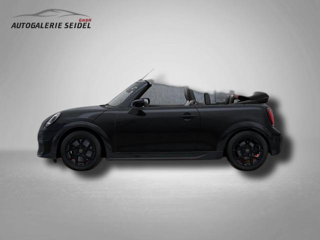 MINI Cabrio S John Cooper Works Trim 2.0 7-Gang Steptronic 