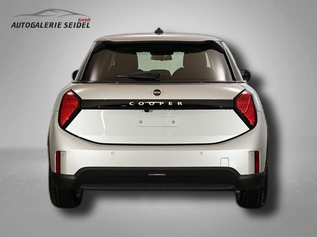 MINI Cooper C Essential Trim 1.5 7-Gang Steptronic 