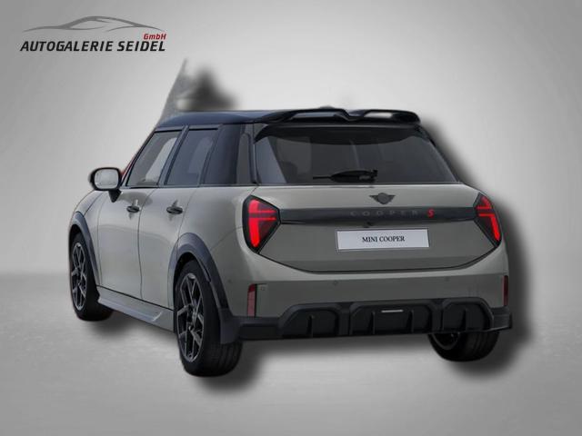 MINI Cooper S John Works Trim 2.0 7-Gang Steptronic 