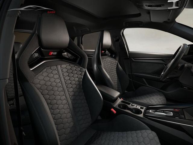 Audi RS3 Sportback 2.5 TFSI 7-Gang S tronic quattro 