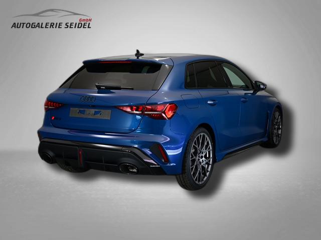 Audi RS3 Sportback 2.5 TFSI 7-Gang S tronic quattro 