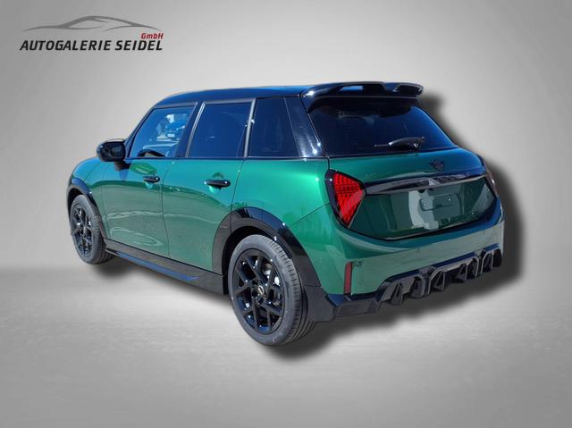 MINI Cooper S John Works Trim 2.0 7-Gang Steptronic 