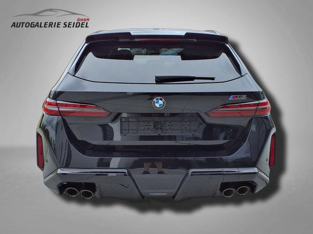 BMW M5 Touring 4.4 8-Gang Steptronic xDrive 