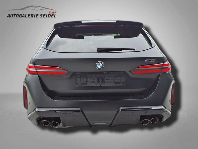 BMW M5 M 4.4 V8 Plug in Hybrid 8-Gang Steptronic 