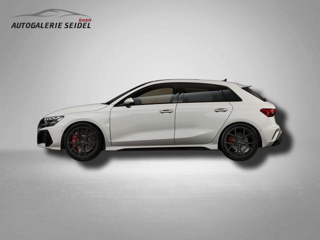 Audi RS3 Sportback 2.5 TFSI 7-Gang S tronic quattro 