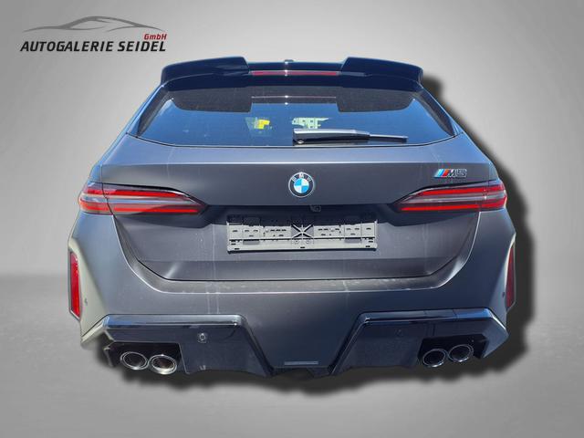 BMW M5 Touring 4.4 8-Gang Steptronic xDrive 