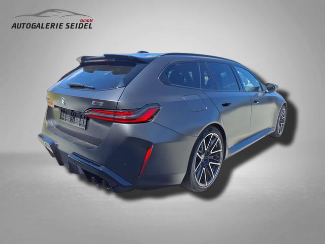 BMW M5 Touring 4.4 8-Gang Steptronic xDrive 