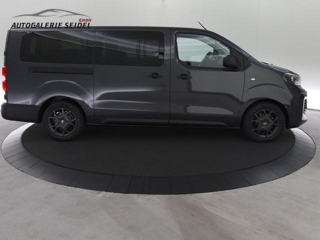 Opel Vivaro Kombi 9-Sitzer Lang 2.0 Diesel 8-Gang Automatikgetriebe 