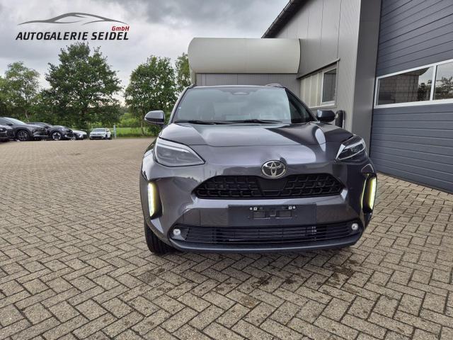 Toyota Yaris Cross 1.5VVT-iE 130PS Automatik Teamplayer Klimaautomatik Sitzheizung Lenkradheizung PDC v+h R&uuml;ckf.Kamera 17-LM abged.Scheiben 2xKeyless DAB+ Bluetooth Touchscreen Apple CarPlay Android Auto 