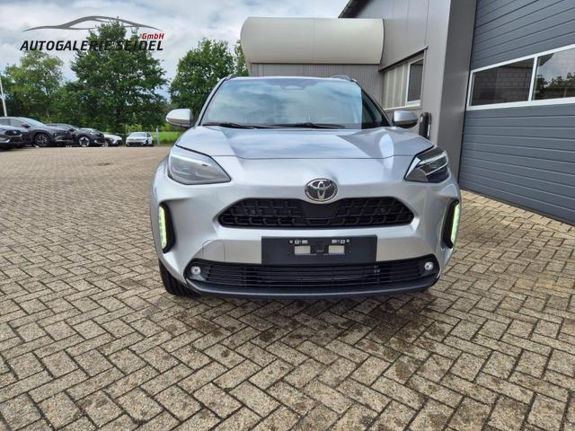 Toyota Yaris Cross 1.5VVT-iE 130PS Automatik Teamplayer Klimaautomatik Sitzheizung Lenkradheizung PDC v+h R&uuml;ckf.Kamera 17-LM abged.Scheiben 2xKeyless DAB+ Bluetooth Touchscreen Apple CarPlay Android Auto 