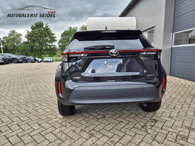 Toyota Yaris Cross 1.5VVT-iE 130PS Automatik Teamplayer Klimaautomatik Sitzheizung Lenkradheizung PDC v+h Rückf.Kamera 17-LM abged.Scheiben 2xKeyless DAB+ Bluetooth Touchscreen Apple CarPlay Android Auto 