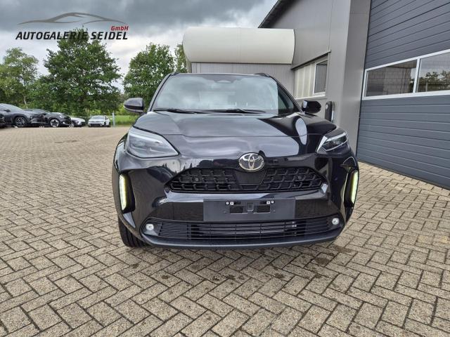 Toyota Yaris Cross 1.5VVT-iE 130PS Automatik Teamplayer Klimaautomatik Sitzheizung Lenkradheizung PDC v+h Rückf.Kamera 17-LM abged.Scheiben 2xKeyless DAB+ Bluetooth Touchscreen Apple CarPlay Android Auto 