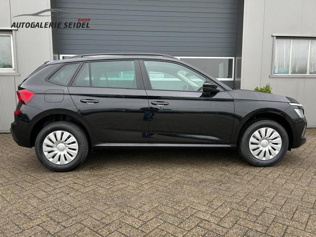 Skoda Kamiq 1.0 TSI 115PS DSG Selection Matrix-LED Sitzheizung Garantieverlängerung Klimaautomatik Parksensoren Skoda-Radio drahtlos Apple CarPlay + Android Auto Digital Cockpit Tempomat abg.Scheiben 