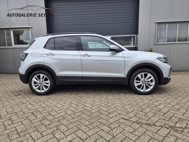 Volkswagen T-Cross 1.0 TSI 116PS DSG Life LED-Matrix-Scheinwerfer Klimaautomatik Sitzheizung PDC Rückf.Kamera 17-LM abged.Scheiben 2xKeyless DAB+ Bluetooth Touchscreen Apple CarPlay Android Auto 