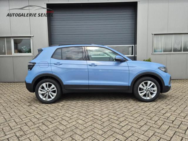 Volkswagen T-Cross 1.0 TSI 116PS DSG Life LED-Matrix-Scheinwerfer Klimaautomatik Sitzheizung PDC Rückf.Kamera 17-LM abged.Scheiben 2xKeyless DAB+ Bluetooth Touchscreen Apple CarPlay Android Auto 