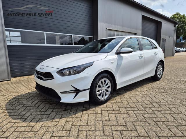 Kia Ceed Vision 1.5 T-GDi 140PS Automatik Klimaautomatik Alarmanlage Sitzheizung Lenkradheizung Navi PDC R&uuml;ckf.Kamera Bluetooth Touchscreen Apple CarPlay Android Auto Tempomat 
