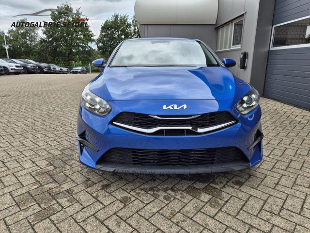 Kia Ceed Vision 1.5 T-GDi 140PS Automatik Klimaautomatik Alarmanlage Sitzheizung Lenkradheizung Navi PDC R&uuml;ckf.Kamera Bluetooth Touchscreen Apple CarPlay Android Auto Tempomat 