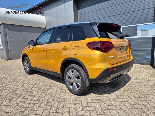 Suzuki Vitara Comfort 110PS MHEV 1.4 Boosterjet Navi Klimaautomatik Sitzheizung ACC PDC Rückf.Kamera Suzuki-Radio Apple CarPlay Android Auto Touchscreen 2xKeyless 17-LM 