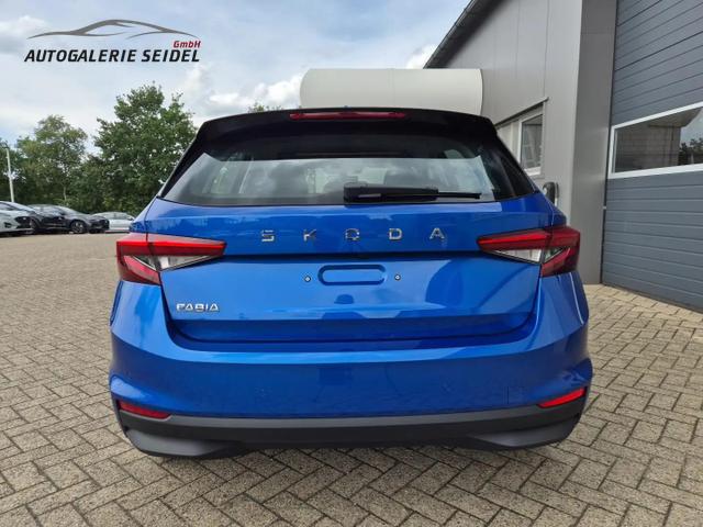 Skoda Fabia 1.0 TSI 115PS DSG Selection 5-türig Rückf.Kamera Parksensoren Sitzheizung Multifunktionslenkrad Klima Skoda-Radio Bluetooth Touchscreen Tempomat Nebelsch. Apple CarPlay + Android Auto 