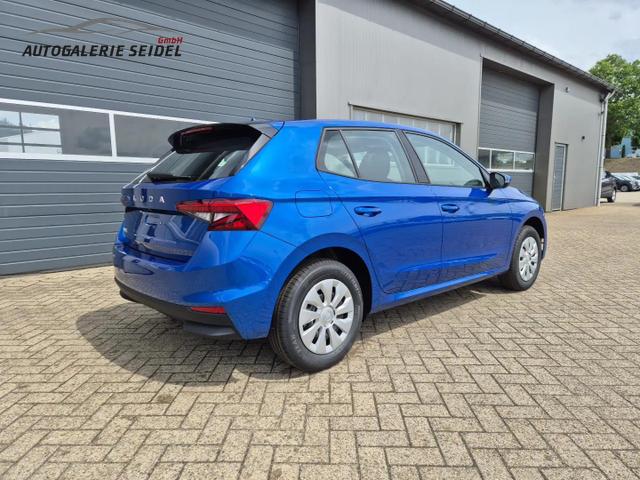 Skoda Fabia 1.0 TSI 115PS DSG Selection 5-türig Rückf.Kamera Parksensoren Sitzheizung Multifunktionslenkrad Klima Skoda-Radio Bluetooth Touchscreen Tempomat Nebelsch. Apple CarPlay + Android Auto 