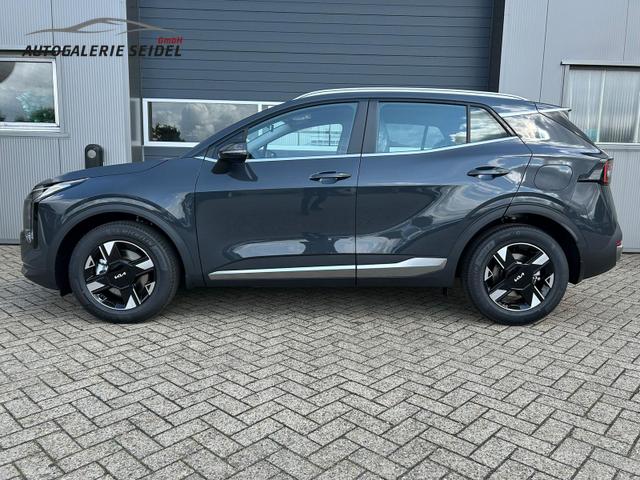 Kia Sportage Vision 1.6 T-GDi 150PS Automatik NEUES MODELL MY26 FACELIFT Sitzheizung Lenkradheizung Klimaautomatik Navi Bluetooth Touchscreen Apple CarPlay Android Auto PDC v+h 17"LM R&uuml;ckf.Kamera ACC 2x Keyless 