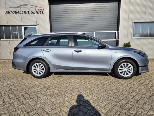 Kia Ceed Sportswagon Vision 1.5 T-GDi 140PS Automatik Klimaautomatik Alarmanlage Sitzheizung Lenkradheizung Navi PDC Rückf.Kamera Bluetooth Touchscreen Apple CarPlay Android Auto Tempomat 