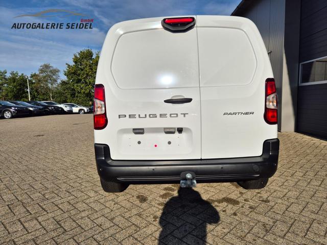 Peugeot Partner 1.5 BlueHDI 102PS NEUES MODELL 2-Sitzer AHK Klima Radio Apple CarPlay Android Auto Bluetooth DAB PDC v+h Rückf.Kamera Tempomat Ganzj.Reifen 