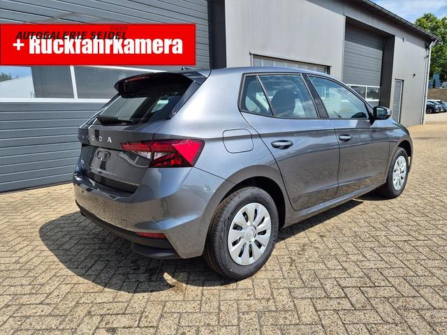 Skoda Fabia 1.0 TSI 115PS DSG Selection 5-türig Rückf.Kamera Parksensoren Sitzheizung Multifunktionslenkrad Klima Skoda-Radio Bluetooth Touchscreen Tempomat Nebelsch. Apple CarPlay + Android Auto 