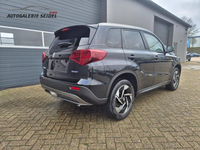 Suzuki Vitara Comfort+ 110PS Automatik MHEV 4x4 ALLGRIP 1.4 Boosterjet Allrad Teilleder Navi Klimaautomatik Sitzheizung ACC PDC v+h Rückf.Kamera Suzuki-Radio Apple CarPlay Android Auto Touchscreen 2xKeyless 17-LM 