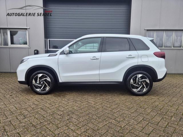 Suzuki Vitara Comfort+ 110PS Automatik MHEV 4x4 ALLGRIP 1.4 Boosterjet Allrad Teilleder Navi Klimaautomatik Sitzheizung ACC PDC v+h Rückf.Kamera Suzuki-Radio Apple CarPlay Android Auto Touchscreen 2xKeyless 17-LM 
