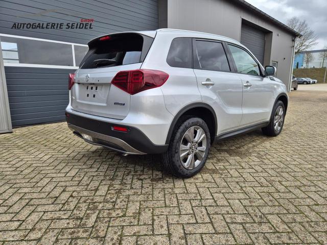 Suzuki Vitara Comfort 110PS MHEV 4x4 ALLGRIP 1.4 Boosterjet Allrad Navi Klimaautomatik Sitzheizung ACC PDC R&uuml;ckf.Kamera Suzuki-Radio Apple CarPlay Android Auto Touchscreen 2xKeyless 17-LM 