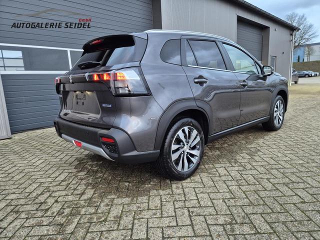 Suzuki S-Cross Comfort+ 110PS Automatik MHEV 4x4 ALLGRIP 1.4 Boosterjet Allrad Teilleder Navi Klimaautomatik Sitzheizung ACC PDC v+h 4x Kamera Suzuki-Radio Apple CarPlay Android Auto Touchscreen 2xKeyless 17-LM 