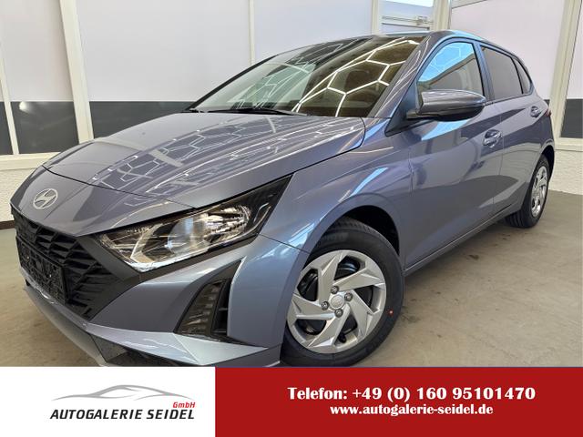 Hyundai i20 - COMFORT FL NAVI RFK TEMPOMAT
