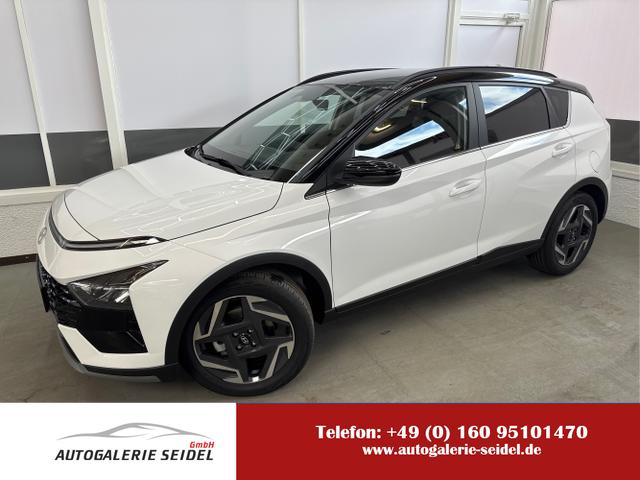Hyundai BAYON - PREMIUM FL DCT ACC SmartSense PLUS NAVI SHZ RFK PDC KLIMAAUTOMATIK