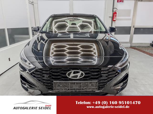 Hyundai i30 - STYLE EDITION SHZ NAVI ALU LED RFK PDC