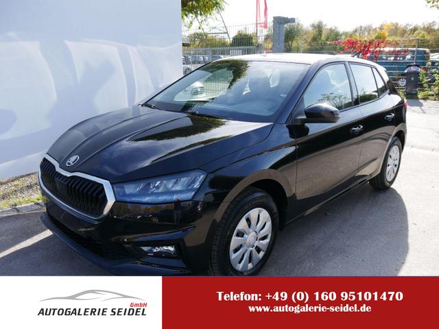 Skoda Fabia - Selection 1.0 TSI DSG*NAVI-ÜBER-SMARTLINK*LED*PDC-HI*SHZ*DAB*KLIMA