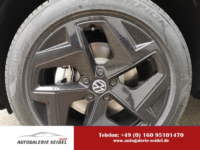 Volkswagen Tiguan - 2.0 TDI 110 kW R-Line DSG Head Up Black 360 AHK