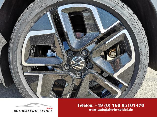 Volkswagen Golf - 2.0 TDI 110 kW R-Line DSG 18 Zoll Kamera ACC Park Assist Pro