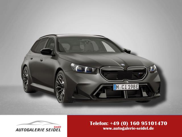 BMW M5 - Touring 4.4 8-Gang Steptronic xDrive