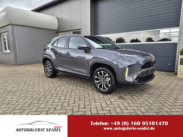 Toyota Yaris Cross - 1.5VVT-iE 130PS Automatik Teamplayer Klimaautomatik Sitzheizung Lenkradheizung PDC v+h Rückf.Kamera 17-LM abged.Scheiben 2xKeyless DAB+ Bluetooth Touchscreen Apple CarPlay Android Auto