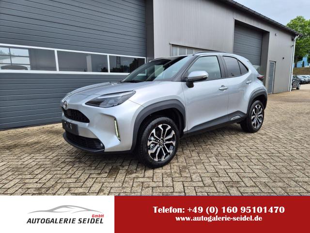 Toyota Yaris Cross - 1.5VVT-iE 130PS Automatik Teamplayer Klimaautomatik Sitzheizung Lenkradheizung PDC v+h Rückf.Kamera 17-LM abged.Scheiben 2xKeyless DAB+ Bluetooth Touchscreen Apple CarPlay Android Auto