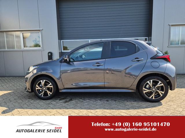 Toyota Yaris - 1.5VVT-iE 116PS Automatik Teamplayer Klimaautomatik Sitzheizung Lenkradheizung Rückf.Kamera 16-LM abged.Scheiben 2xKeyless DAB+ Bluetooth Touchscreen Apple CarPlay Android Auto ACC