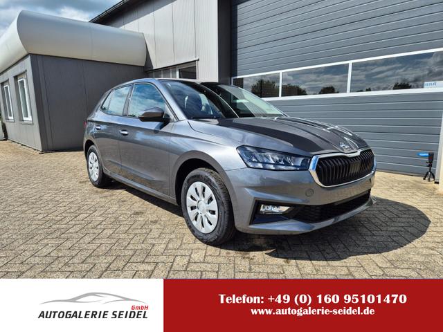 Skoda Fabia - 1.0 TSI 95PS Selection 5-türig Rückf.Kamera Parksensoren Sitzheizung Multifunktionslenkrad Klima Skoda-Radio Bluetooth Touchscreen Tempomat Nebelsch. Apple CarPlay + Android Auto