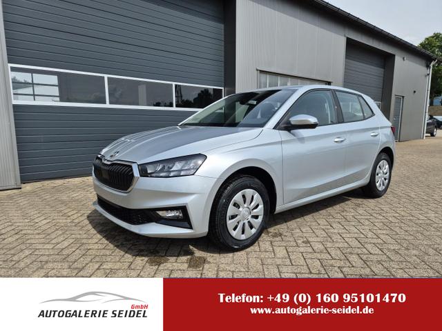 Skoda Fabia - 1.0 TSI 95PS Selection 5-türig Rückf.Kamera Parksensoren Sitzheizung Multifunktionslenkrad Klima Skoda-Radio Bluetooth Touchscreen Tempomat Nebelsch. Apple CarPlay + Android Auto