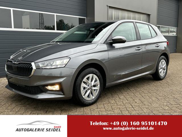 Skoda Fabia - 1.0 TSI 115PS DSG Selection 5-türig 15"LM Rückf.Kamera Parksensoren Sitzheizung Multifunktionslenkrad Klima Skoda-Radio Bluetooth Touchscreen Tempomat Nebelsch. Apple CarPlay + Android Auto